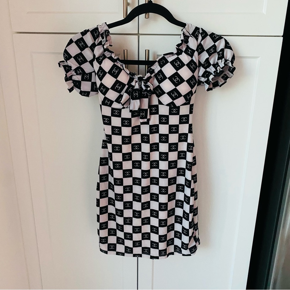 CC Chanel womens dress XS small short sleeve coco